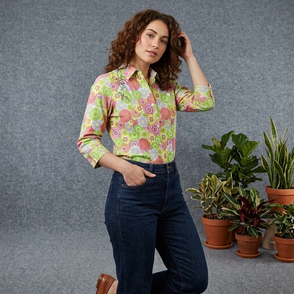 Robert Graham Button Down Shirt Women's Green Pink Kaleidoscope Floral Size M